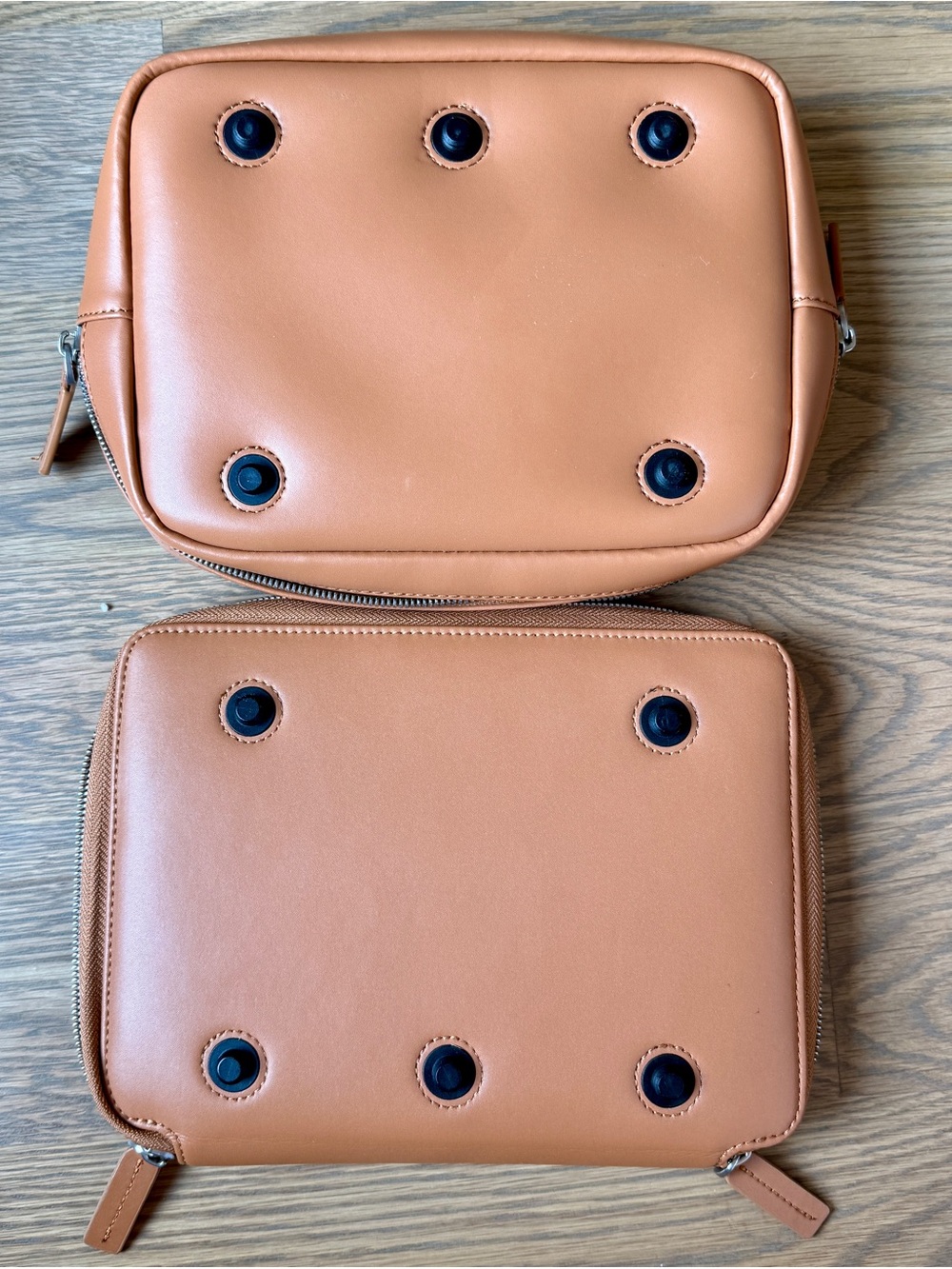 Monos Metro Duffel Saddle Tan with Classic Kit Pouch AND Portfolio Attachments - Picture 11 of 16